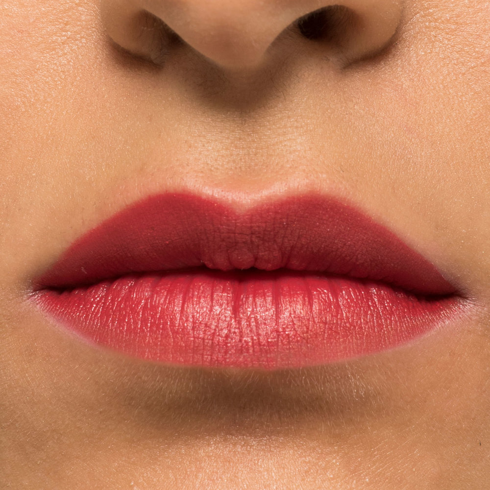 Matte Poudre Lipstick- Red Star 143